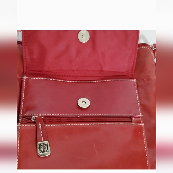 Giani Bernini Handbags - NWOT Giani Bernini Red Crossbody Bag